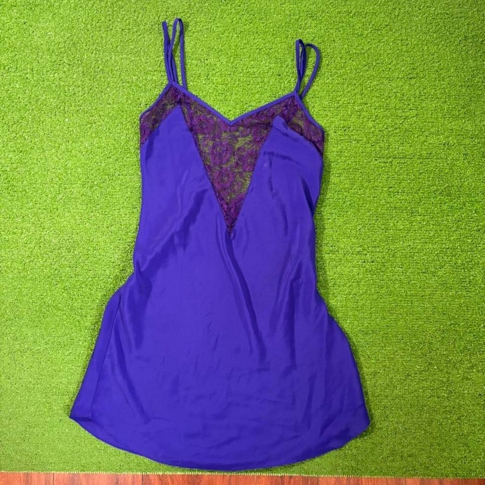 Vintage Victoria's Secret Purple Slip Dress Lace‎ Romantic Size Small Gold Label